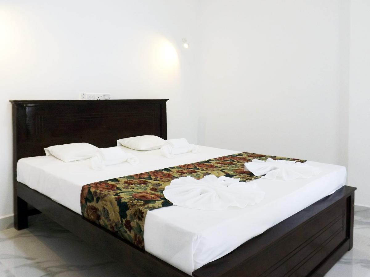 Hotel "Diana" Hikkaduwa Eksteriør bilde